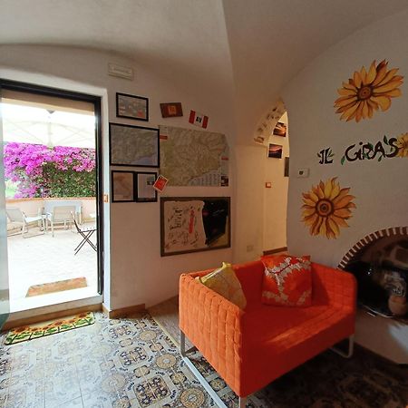 B&B Il Girasole ฟีนาเลลีกูเร ภายนอก รูปภาพ